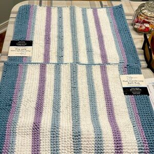 Bathroom rugs 2